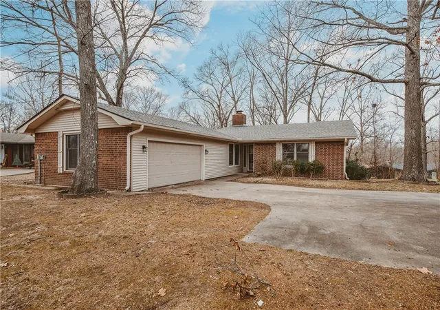 1st image of 1 Basore Cir, Bella Vista, AR 72715 | MLS# 1335780
