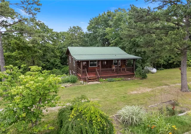 Homes for sale in Eureka Springs, AR | 805 County Road 309, Eureka Springs, AR 72632 | MLS# 1336637