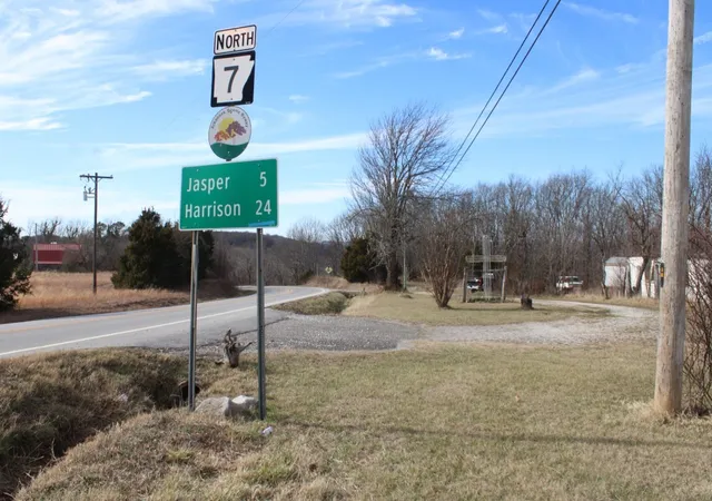 5th image of 4525 S Ar 7 Hwy, Jasper, AR 72641 | MLS# 1336773