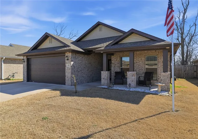 Homes for sale in Bentonville, AR | 531 Nw 59Th Ave, Bentonville, AR 72713 | MLS# 1337038