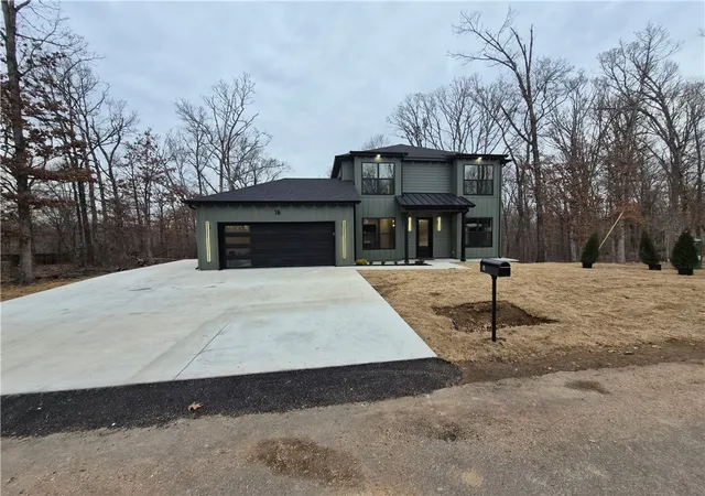 2nd image of 18 Dunstable Dr, Bella Vista, AR 72714 | MLS# 1336880