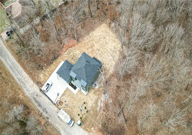 4th image of 18 Dunstable Dr, Bella Vista, AR 72714 | MLS# 1336880