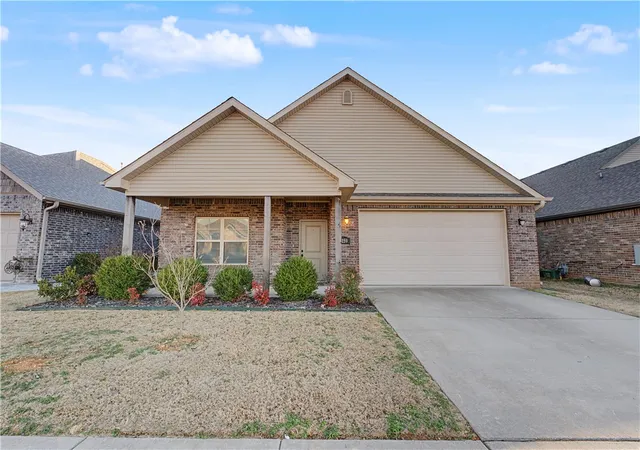 Photo 2 of Sale Pending at 6159 W Limerick Way, Fayetteville, AR 72704 | MLS# 1337017 | Listing updated on 2026-06-29