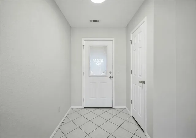 Photo 3 of Sale Pending at 2102 Se K St, Bentonville, AR 72712 | MLS# 1336657 | Listing updated on 2026-06-21