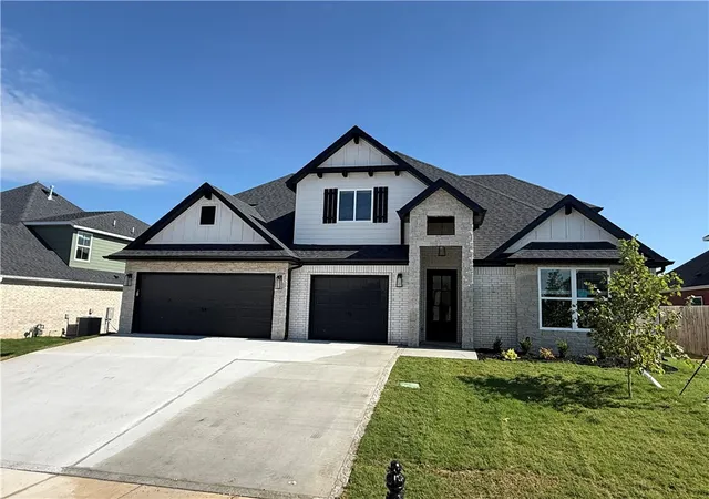Photo 3 of Single family home for sale at 1110 Cyn Maple St, Centerton, AR 72719 | MLS# 1336539 | Listing updated on 2026-08-03