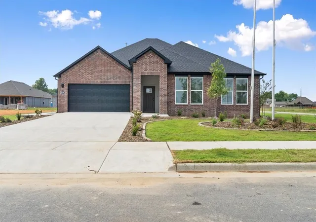 1st image of 426 W Canada Dr, Farmington, AR 72730 | MLS# 1337317