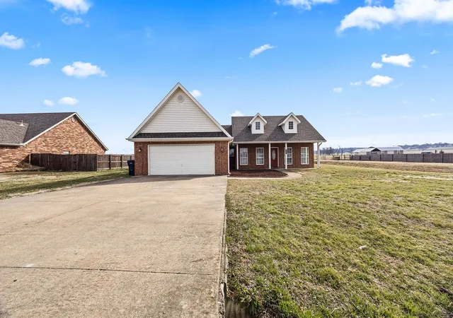 2nd image of 1601 Viney Grove Rd, Prairie Grove, AR 72753 | MLS# 1337228