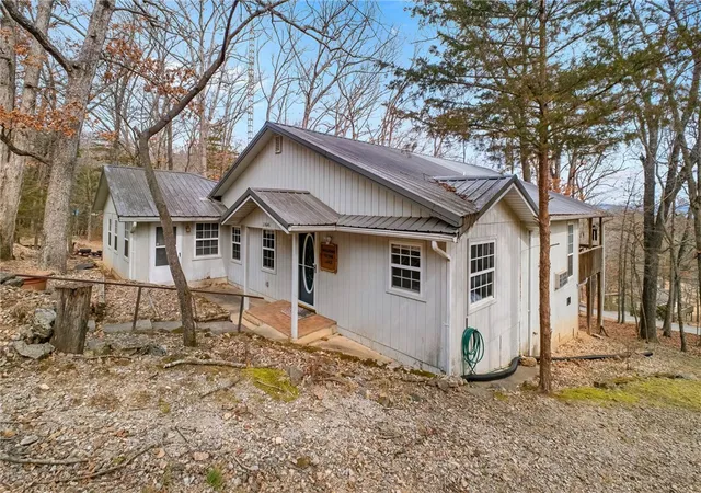 Homes for sale in Garfield, AR | 11646 Cedar Dr, Garfield, AR 72732 | MLS# 1337208