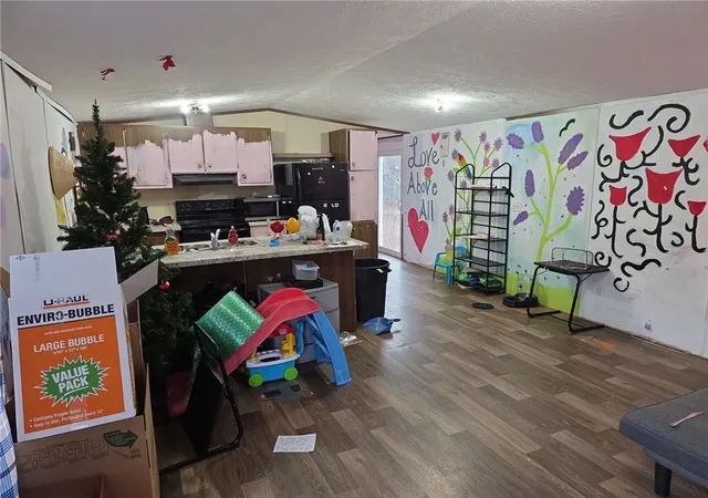 Photo 3 of Manufactured home for sale at 12099b Turner Hl Rd, Elkins, AR 72727 | MLS# 1337303 | Listing updated on 2026-08-26