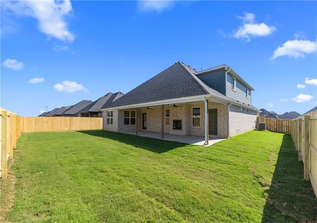 32nd image of 1111 Canyon Maple St, Centerton, AR 72719 | MLS# 1336512