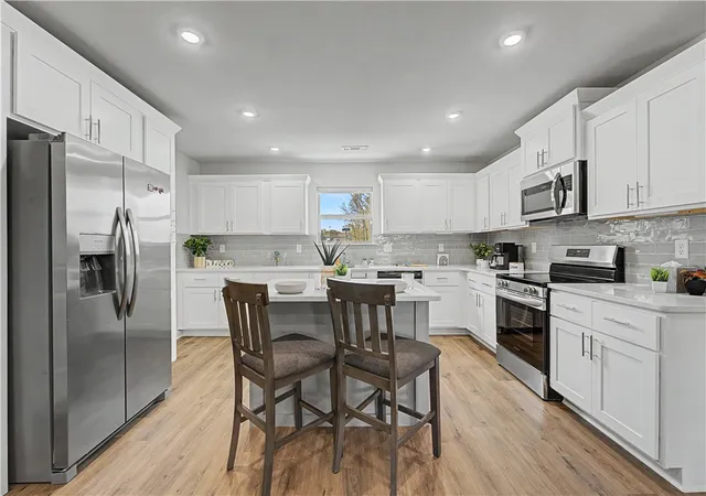 1st image of 41 Shetland Dr, Bella Vista, AR 72715 | MLS# 1337416