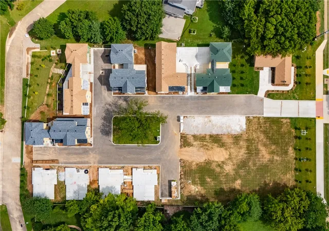 5th image of 2748 E Black Walnut Cir, Fayetteville, AR 72701 | MLS# 1337466