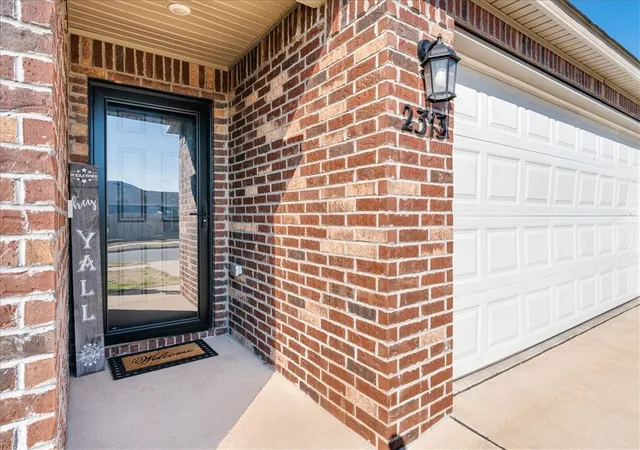 Photo 2 of Sale Pending at 2313 S Silver St, Siloam Springs, AR 72761 | MLS# 1337301 | Listing updated on 2026-07-24