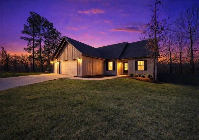1st image of 1 Yarrow Ln, Bella Vista, AR 72715 | MLS# 1337627