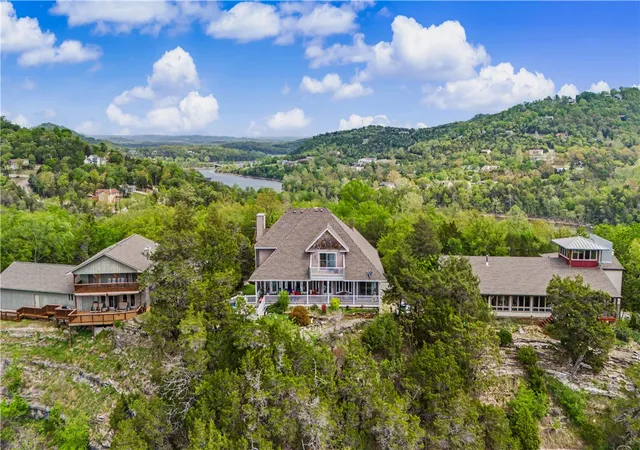 1st image of 83 Sailboat Dr, Holiday Island, AR 72631 | MLS# 1337439