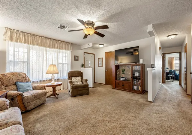 4th image of 2 Wigston Ln, Bella Vista, AR 72714 | MLS# 1337641