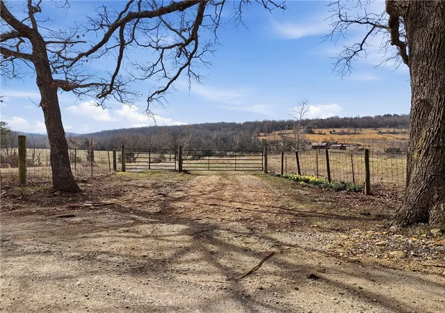 2nd image of 1143 Madison 7615, Huntsville, AR 72740 | MLS# 1337656
