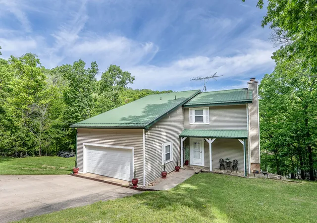 Photo 2 of Single family home for sale at 21995 Indian Blf Rd, Garfield, AR 72732 | MLS# 1337748 | Listing updated on 2026-06-02