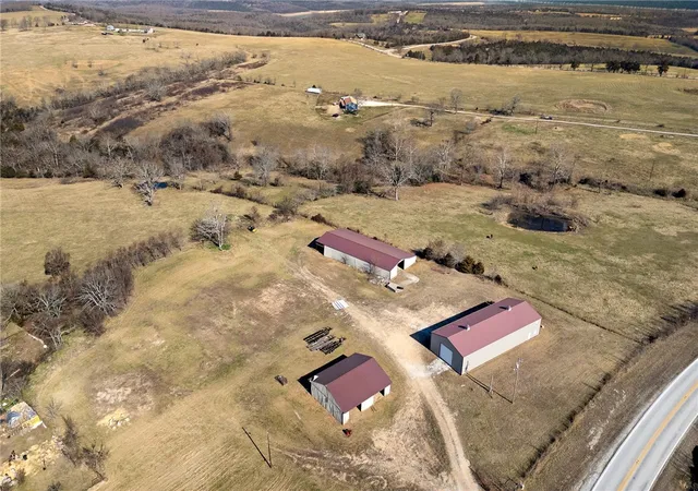 Homes for sale in Lead Hill, AR | 379 14 Hwy, Lead Hill, AR 72644 | MLS# 1337833