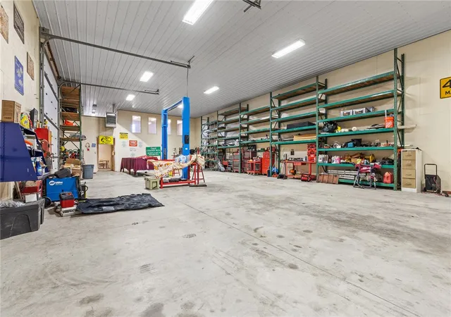 5th image of 379 14 Hwy, Lead Hill, AR 72644 | MLS# 1337833