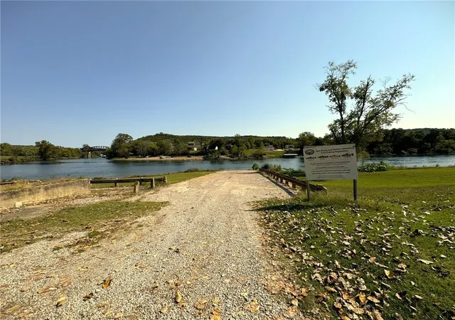 Homes for sale in Norfork, AR | 1275 Riverview Dr, Norfork, AR 72658 | MLS# 1337728