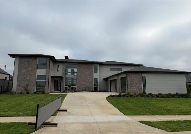 Photo 1 of Single family home for sale at 6503 W Bluestar Rd, Cave Springs, AR 72718 | MLS# 1337985 | Listing updated on 2026-10-04