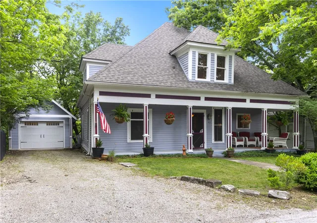 Homes for sale in Eureka Springs, AR | 42 Vaughn St, Eureka Springs, AR 72632 | MLS# 1338203