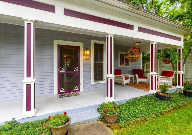 Homes for sale in Eureka Springs, AR | 42 Vaughn St, Eureka Springs, AR 72632 | MLS# 1338203