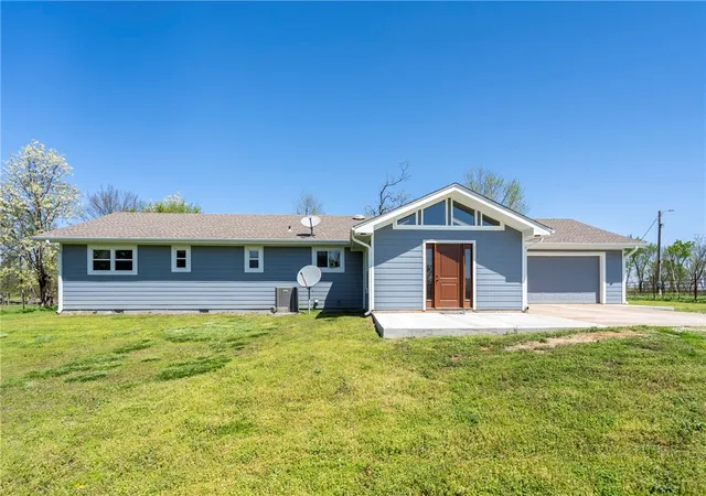 Photo 1 of Single family home for sale at 18936 Rockhill Dr, Siloam Springs, AR 72761 | MLS# 1338350 | Listing updated on 2026-05-27