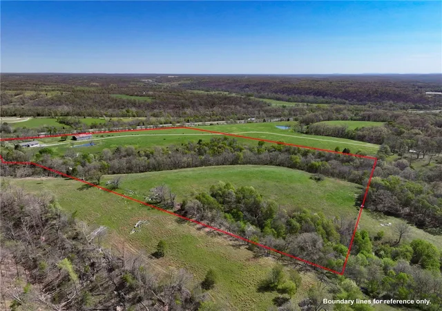 Photo 3 of Single family home for sale at 18936 Rockhill Dr, Siloam Springs, AR 72761 | MLS# 1338350 | Listing updated on 2026-10-02