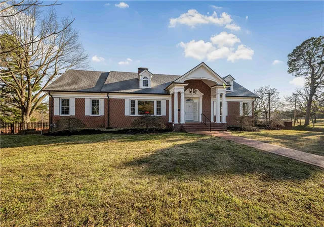 3rd image of 8 Free Ferry Heights, Fort Smith, AR 72903 | MLS# 1338395