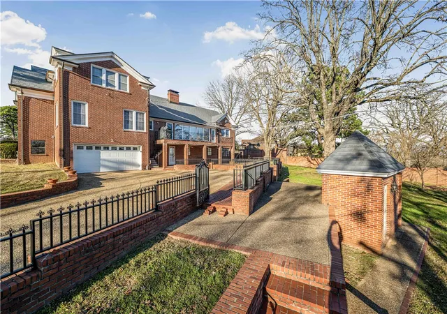 45th image of 8 Free Ferry Heights, Fort Smith, AR 72903 | MLS# 1338395
