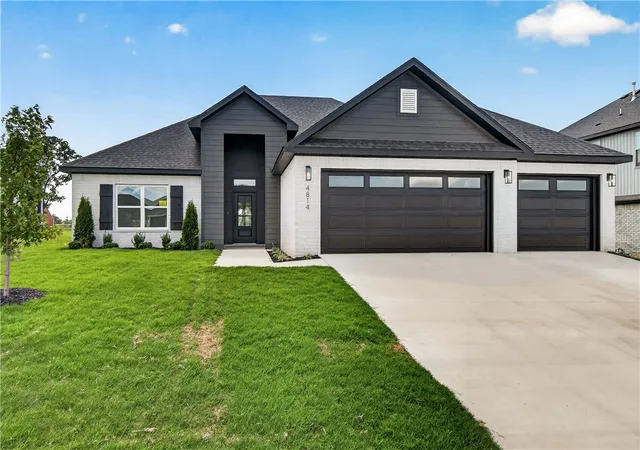 2nd image of 4814 Cowboy St, Springdale, AR 72762 | MLS# 1338077