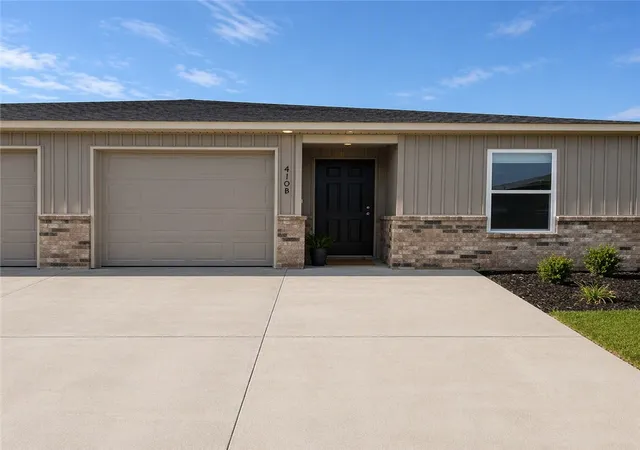 1st image of 410b W Cloud Dr, Siloam Springs, AR 72761 | MLS# 1338689