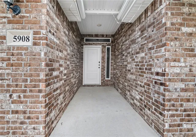 Homes for sale in Bentonville, AR | 5908 Meade St, Bentonville, AR 72713 | MLS# 1338630