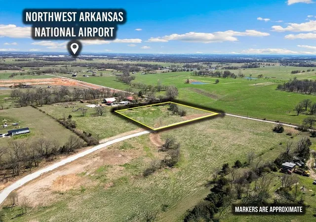 Homes for sale in Highfill, AR | Tract 4 Nw Peterson, Highfill, AR 72713 | MLS# 1338768