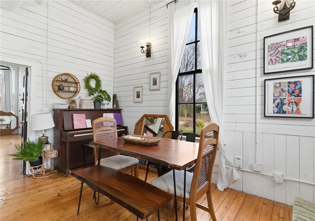 Photo 3 of Sale Pending at 9 Locust Ave, Farmington, AR 72730 | MLS# 1338880 | Listing updated on 2026-07-28