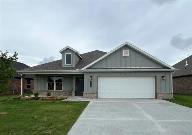 1st image of 2302 N Zane St, Siloam Springs, AR 72761 | MLS# 1339013