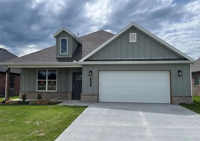 2nd image of 2302 N Zane St, Siloam Springs, AR 72761 | MLS# 1339013