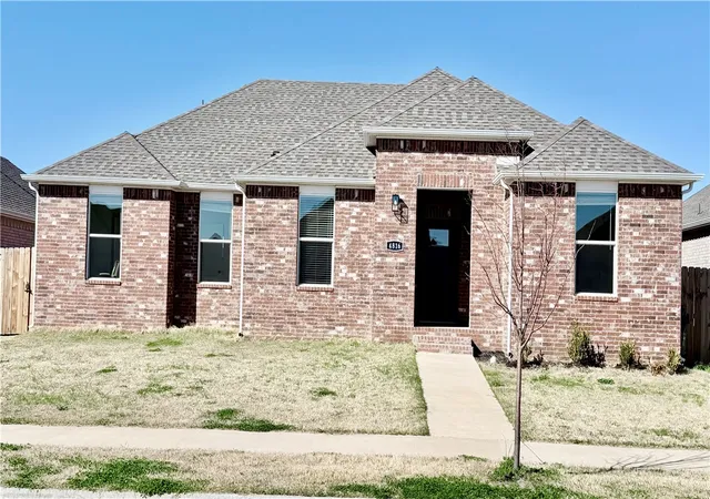 Photo 1 of Single family home for sale at 4816 Sturgeon St, Fayetteville, AR 72704 | MLS# 1338628 | Listing updated on 2026-07-09