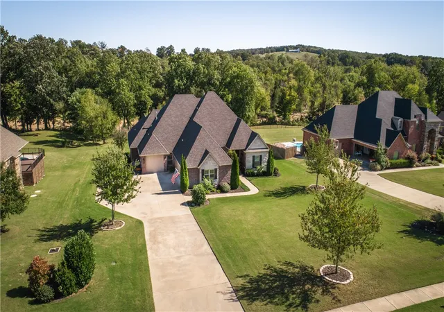 2nd image of 2207 Riverfront Ln, Fayetteville, AR 72703 | MLS# 1338797