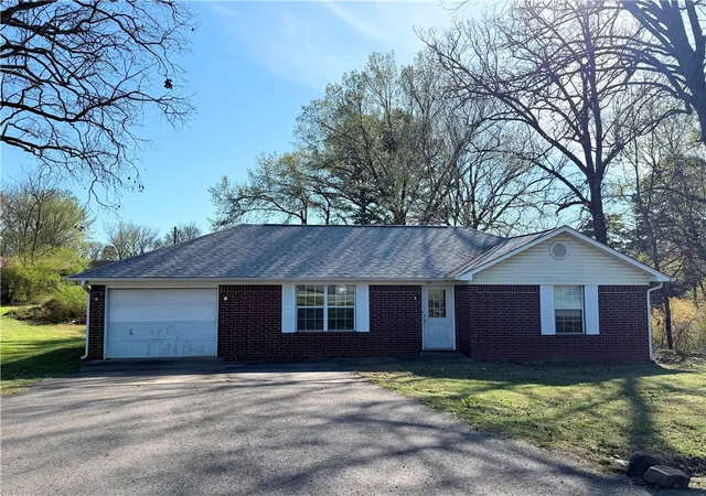 1st image of 1801 W Cline St, Clarksville, AR 72830 | MLS# 1339177