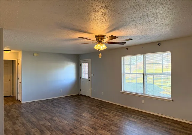 2nd image of 1801 W Cline St, Clarksville, AR 72830 | MLS# 1339177