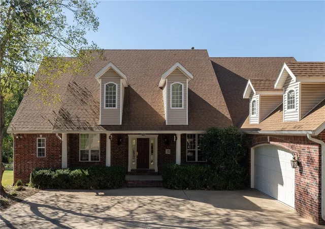 3rd image of 2865 N Dorchester Dr, Fayetteville, AR 72703 | MLS# 1339071