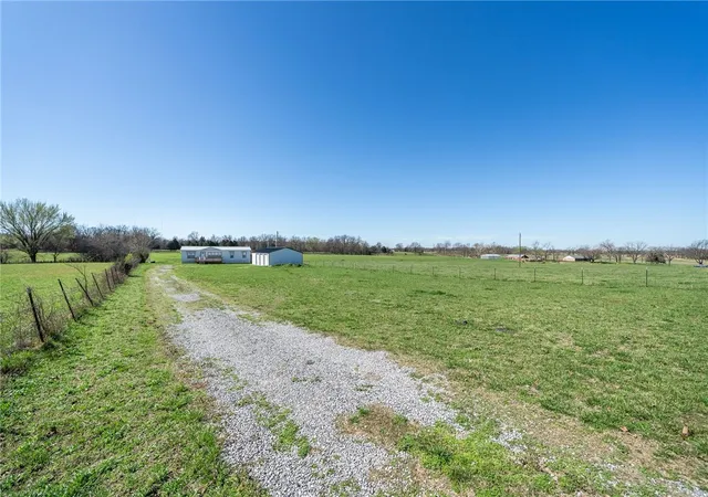 Homes for sale in Gravette, AR | 21649 W Big Springs Rd, Gravette, AR 72736 | MLS# 1339238