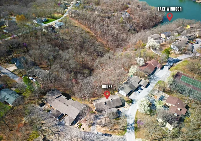 3rd image of 4 Joanie Ln, Bella Vista, AR 72715 | MLS# 1339016