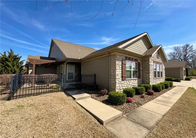 Photo 3 of Townhouse for sale at 1015 Naphtali Blvd, Bentonville, AR 72713 | MLS# 1339312 | Listing updated on 2026-07-02