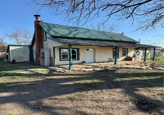3rd image of 103 Maple St, Omaha, AR 72662 | MLS# 1339380