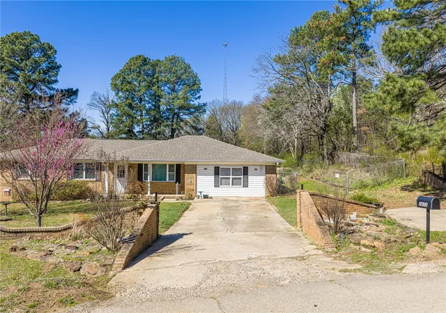 2nd image of 1611 Fairfax St, Alma, AR 72921 | MLS# 1338967