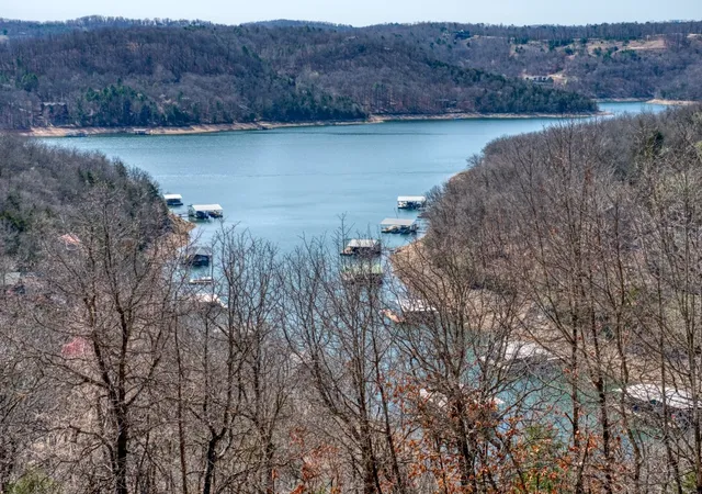 2nd image of 378 Lake Forest Dr, Eureka Springs, AR 72631 | MLS# 1339486